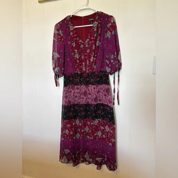 Roz & Ali Magenta and Pink Floral Tiered Midi Dress - Picture 1 of 5